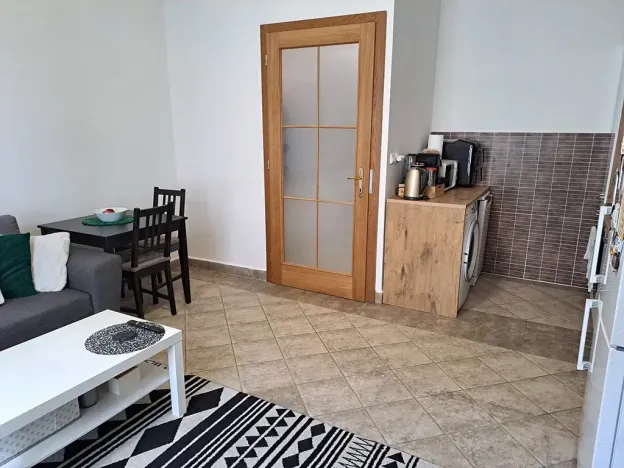 Pronájem bytu 2+kk, Hradec Králové, Buzulucká, 54 m2