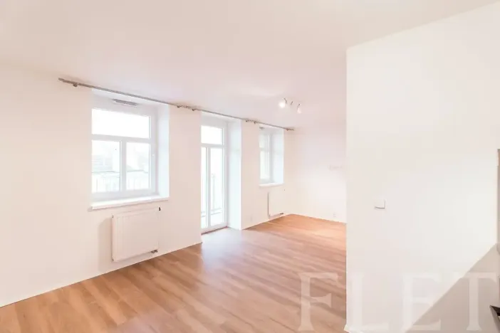 Pronájem bytu 1+kk, Praha - Libeň, Kotlaska, 25 m2