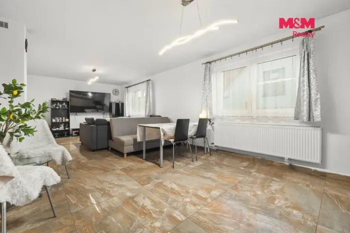Prodej rodinného domu, Rožďalovice, Spojovací, 257 m2