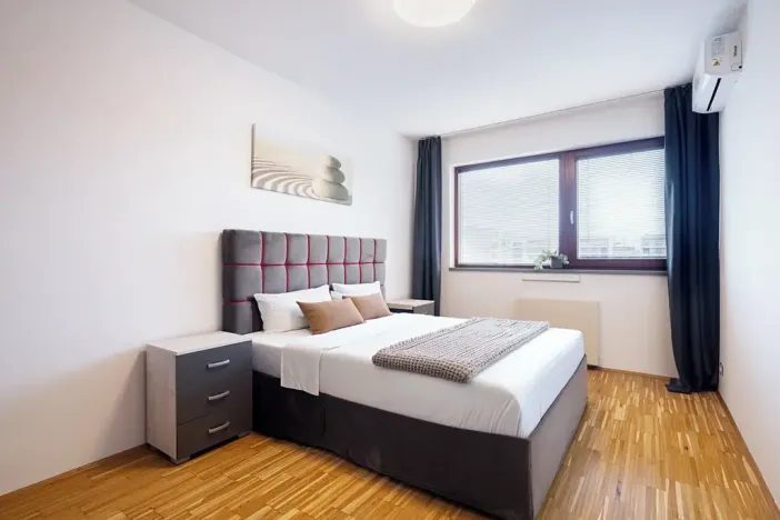 Pronájem bytu 2+kk, Praha - Karlín, Rohanské nábřeží, 60 m2