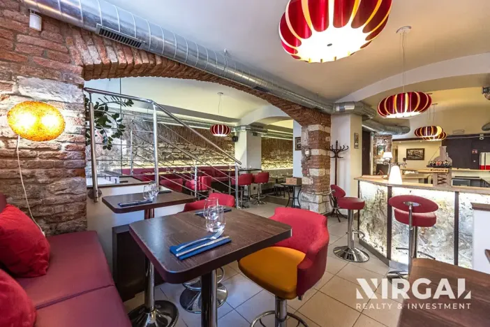Prodej restaurace, Praha - Vinohrady, Balbínova, 198 m2