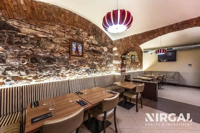 Prodej restaurace, Praha - Vinohrady, Balbínova, 198 m2