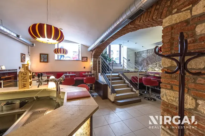 Prodej restaurace, Praha - Vinohrady, Balbínova, 198 m2