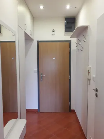 Pronájem bytu 3+1, Praha - Strašnice, Svojetická, 68 m2