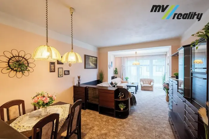Prodej rodinného domu, Čelákovice, Na Požárech, 202 m2