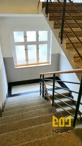 Pronájem bytu 2+1, Praha - Smíchov, Grafická, 57 m2