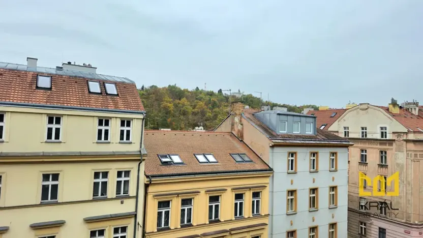 Pronájem bytu 2+1, Praha - Smíchov, Grafická, 57 m2
