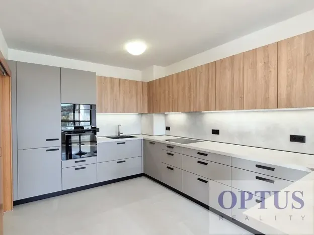Pronájem bytu 4+1, Praha - Liboc, U silnice, 200 m2