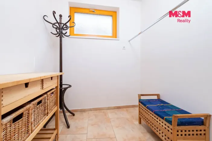 Prodej rodinného domu, Praha - Dejvice, V Šáreckém údolí, 230 m2