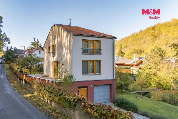 Prodej rodinného domu, Praha - Dejvice, V Šáreckém údolí, 230 m2