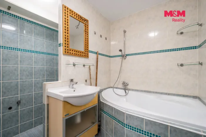 Prodej bytu 3+1, Teplice - Prosetice, Krajní, 72 m2