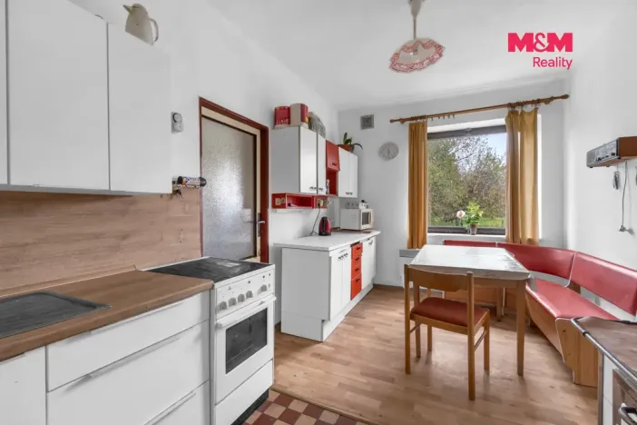 Prodej rodinného domu, Rovensko pod Troskami - Václaví, 130 m2