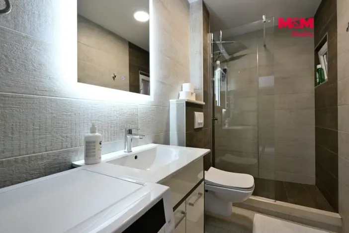 Prodej rodinného domu, Přelouč, B. Němcové, 160 m2