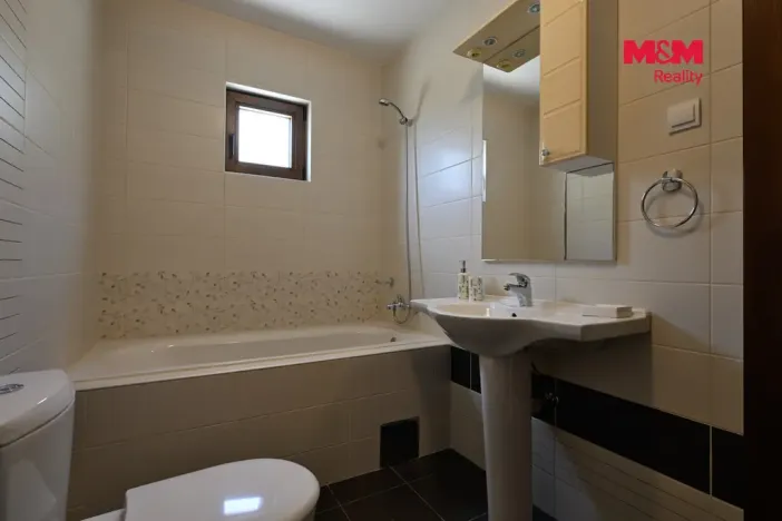 Prodej rodinného domu, Přelouč, B. Němcové, 350 m2