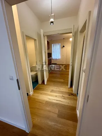Pronájem bytu 2+kk, Praha - Žižkov, Vlkova, 40 m2