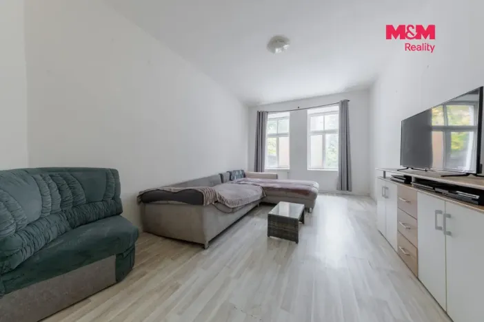 Prodej komerční nemovitosti, Karlovy Vary, Moravská, 85 m2