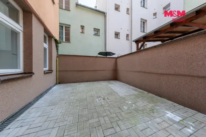 Prodej komerční nemovitosti, Karlovy Vary, Moravská, 85 m2