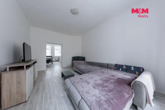 Prodej komerční nemovitosti, Karlovy Vary, Moravská, 85 m2