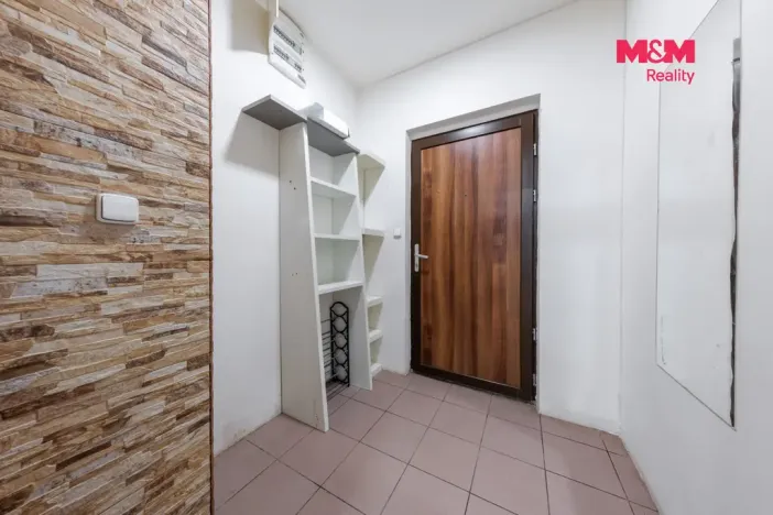 Prodej komerční nemovitosti, Karlovy Vary, Moravská, 85 m2