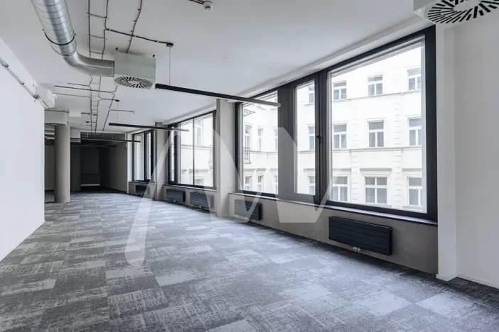Pronájem kanceláře, Praha - Nové Město, Václavské náměstí, 326 m2