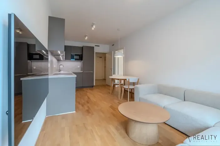 Pronájem bytu 2+kk, Ostrava, Dlouhá, 58 m2