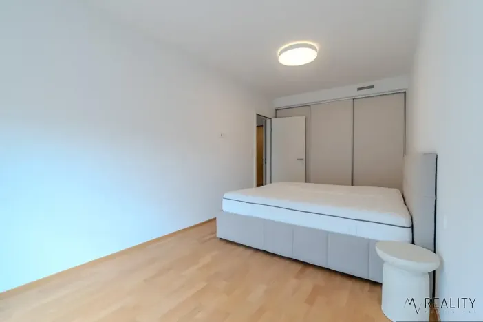 Pronájem bytu 2+kk, Ostrava, Dlouhá, 58 m2