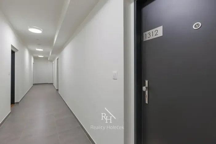 Pronájem bytu 2+kk, Kladno, Ke stadionu, 58 m2
