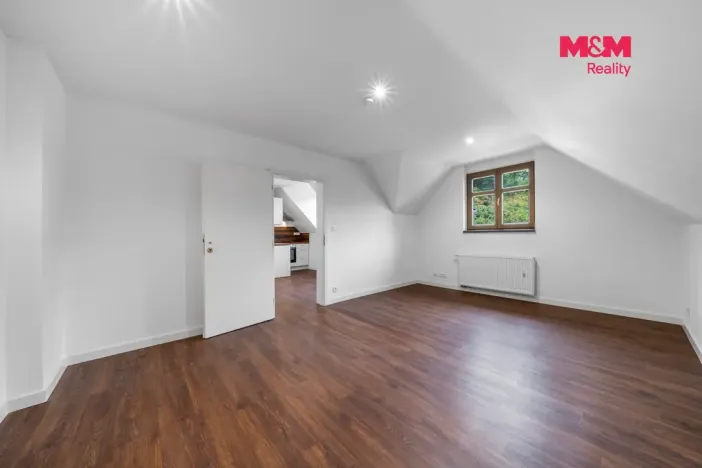 Prodej ubytování, Dalovice, Pod Strání, 486 m2