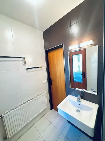 Prodej bytu 2+1, Karlovy Vary, Poděbradská, 56 m2