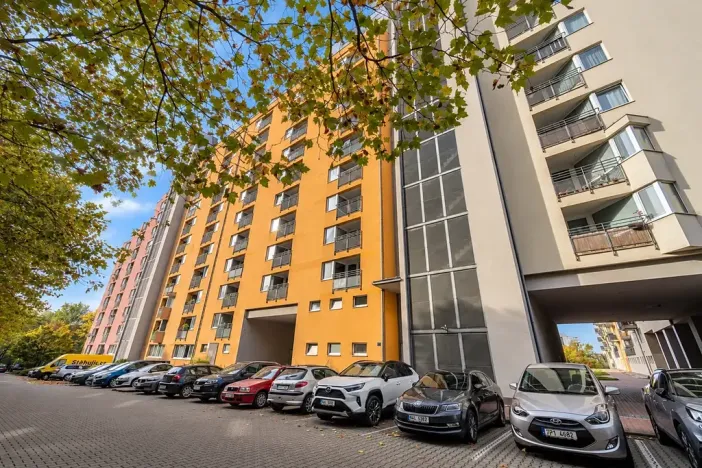 Prodej bytu 1+kk, Praha - Troja, Hnězdenská, 33 m2