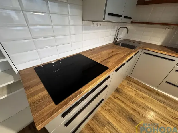 Pronájem bytu 2+1, Litomyšl, Komenského nám., 60 m2