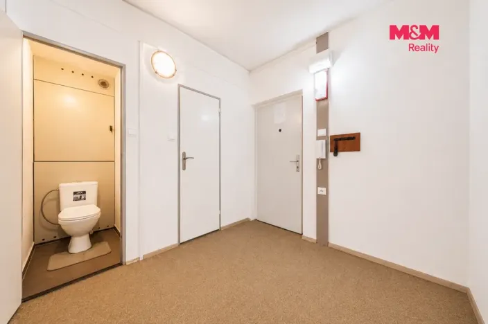 Prodej bytu 2+1, Karlovy Vary - Drahovice, Úvalská, 58 m2