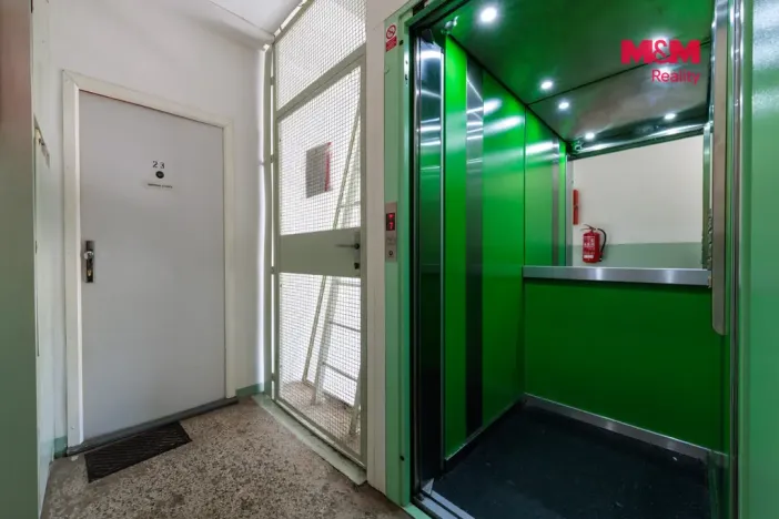 Prodej bytu 2+1, Karlovy Vary - Drahovice, Úvalská, 58 m2