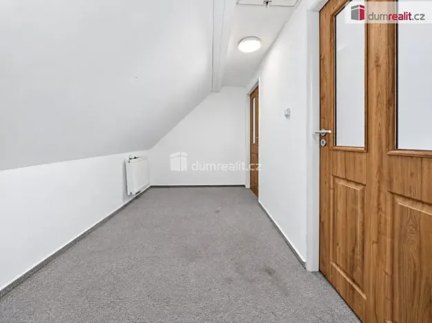 Prodej rodinného domu, Jesenice, 102 m2