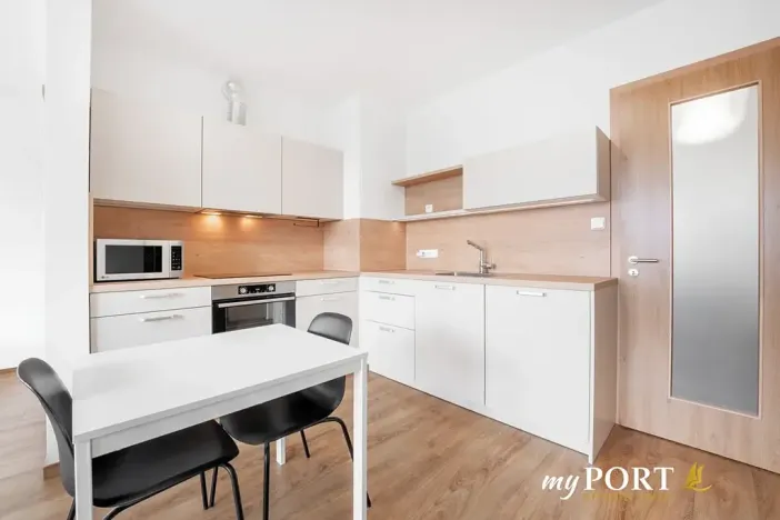 Pronájem bytu 1+kk, Plzeň, Hálkova, 41 m2