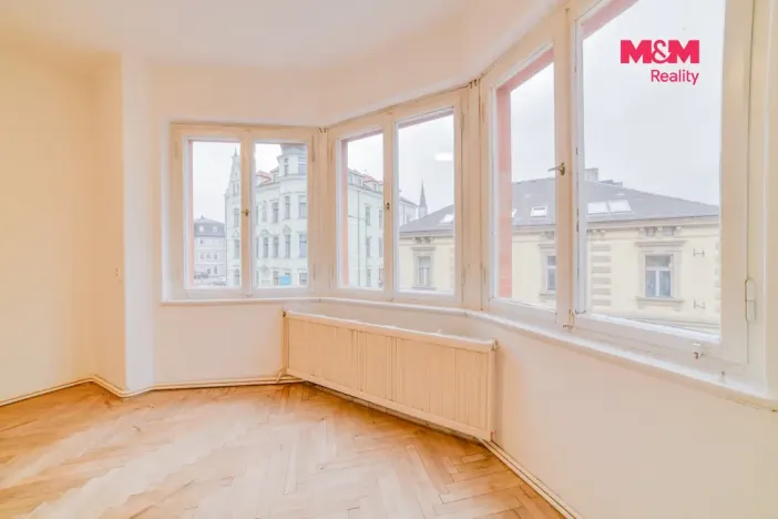 Prodej bytu 4+1, Cheb, Májová, 121 m2