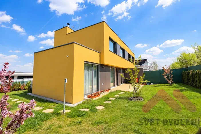 Pronájem rodinného domu, Praha - Velká Chuchle, Adlerova, 184 m2