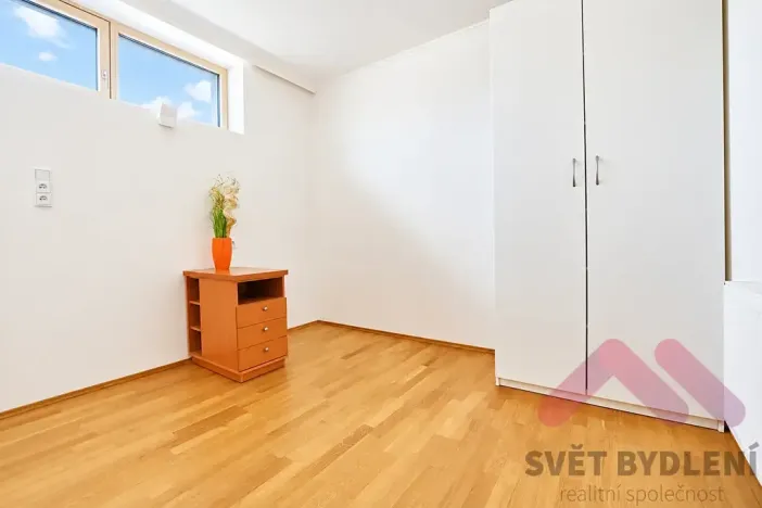 Pronájem rodinného domu, Praha - Velká Chuchle, Adlerova, 184 m2