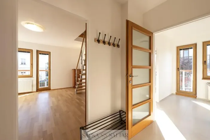 Pronájem bytu 3+kk, Praha - Smíchov, U Malvazinky, 83 m2
