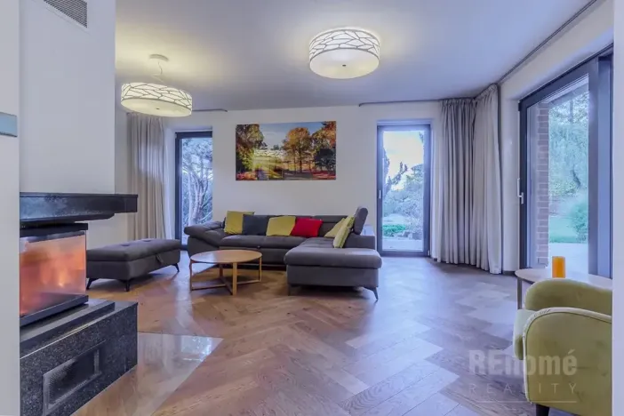 Prodej rodinného domu, Třebotov, V Zálesí, 300 m2