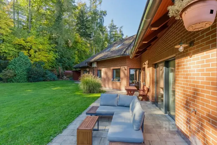 Prodej rodinného domu, Třebotov, V Zálesí, 300 m2