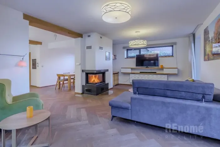 Prodej rodinného domu, Třebotov, V Zálesí, 300 m2