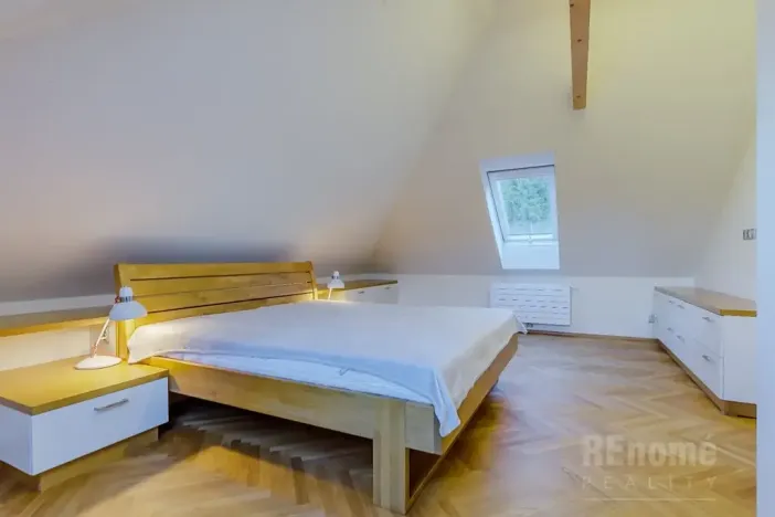 Prodej rodinného domu, Třebotov, V Zálesí, 300 m2