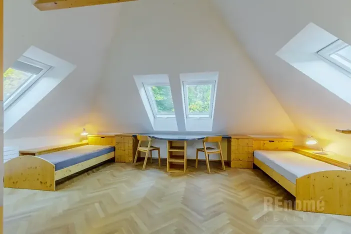 Prodej rodinného domu, Třebotov, V Zálesí, 300 m2