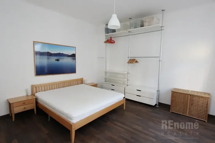 Pronájem bytu 2+1, Praha - Žižkov, Lupáčova, 67 m2