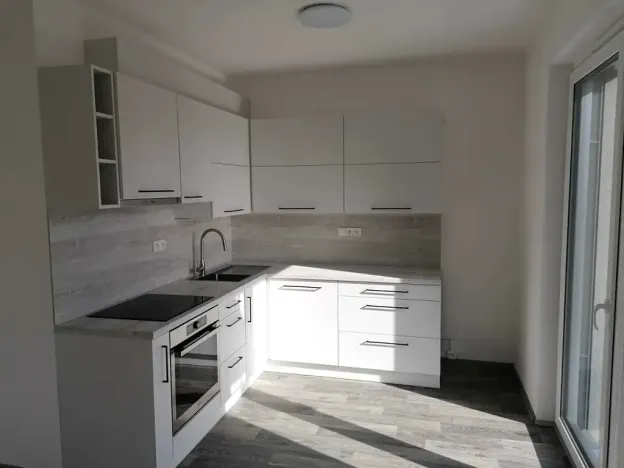 Pronájem bytu 2+kk, Liberec, Tatranská, 59 m2