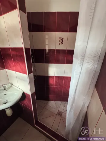 Pronájem bytu 1+1, Vrchlabí, Nám. Míru, 30 m2