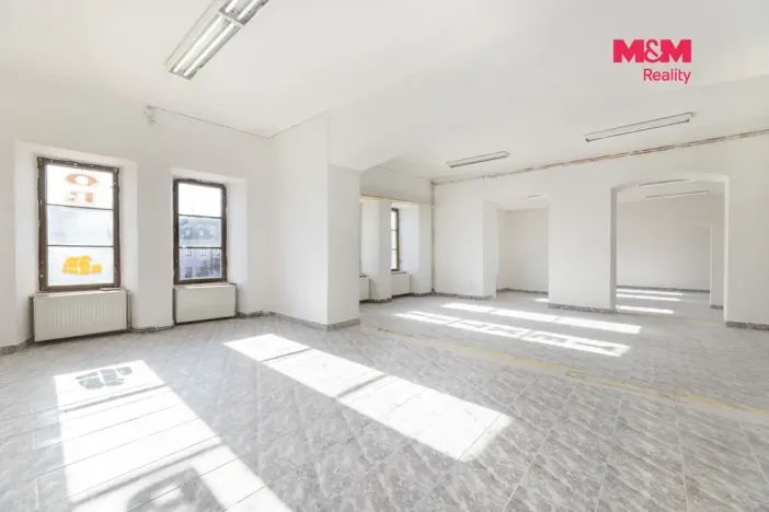 Prodej obchodního prostoru, Bruntál, nám. Míru, 550 m2