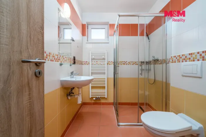 Prodej činžovního domu, Nehvizdy, Pražská, 300 m2