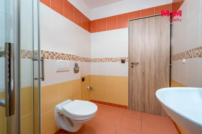 Prodej činžovního domu, Nehvizdy, Pražská, 300 m2
